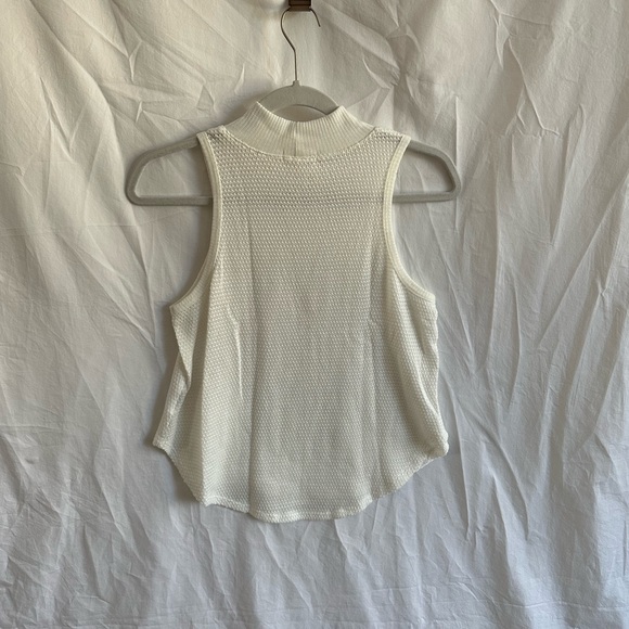 Urban Outfitters Mock Neck Tank- Size M - Picture 3 of 3